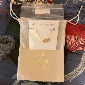 Kendra Scott pendant necklace